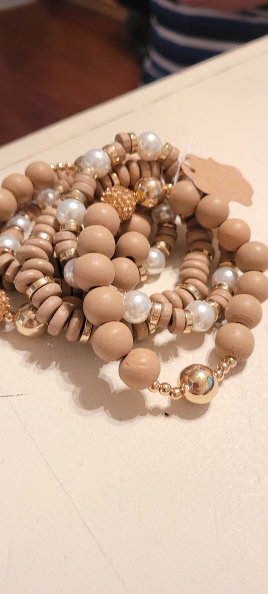 Set of 3 stretchy stackable bracelets Wood beads