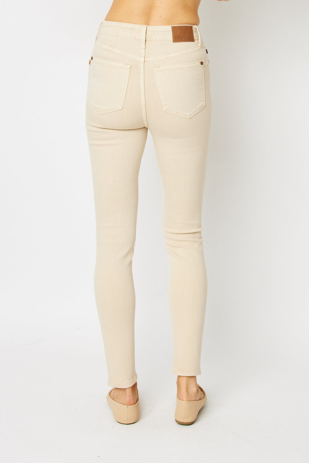 Introducing our new Garment Dyed Tummy Control Skinny Jeans. These jeans are designed to give you an effortlessly slim and flattering look. With their high-rise waist and tummy control panel, they provide the perfect amount of support and comfort.  1 - 22W