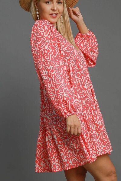 Features: Tiered, Basic style
Sheer: Opaque
Stretch: No stretch
Body: Not lined
Material composition: 100% polyester
Care instructions: Machine wash cold. Tumble dry low.
Product measurements:
S:Bust 35-36 in, Waist 27-28 in, HIP 35-37 in
M:Bust 37-38 in, Waist 29-30 in, HIP 38-39 in
L:Bust 39-40 in, Waist 31-32 in, HIP 40-41 in
XL:Bust 41-42 in, Waist 33-34 in, HIP 42-43 in
1XL:Bust 43-44 in, Waist 35-36 in, HIP 44-45 in
2XL:Bust 45-46 in, Waist 37-38 in, HIP 45-46 in