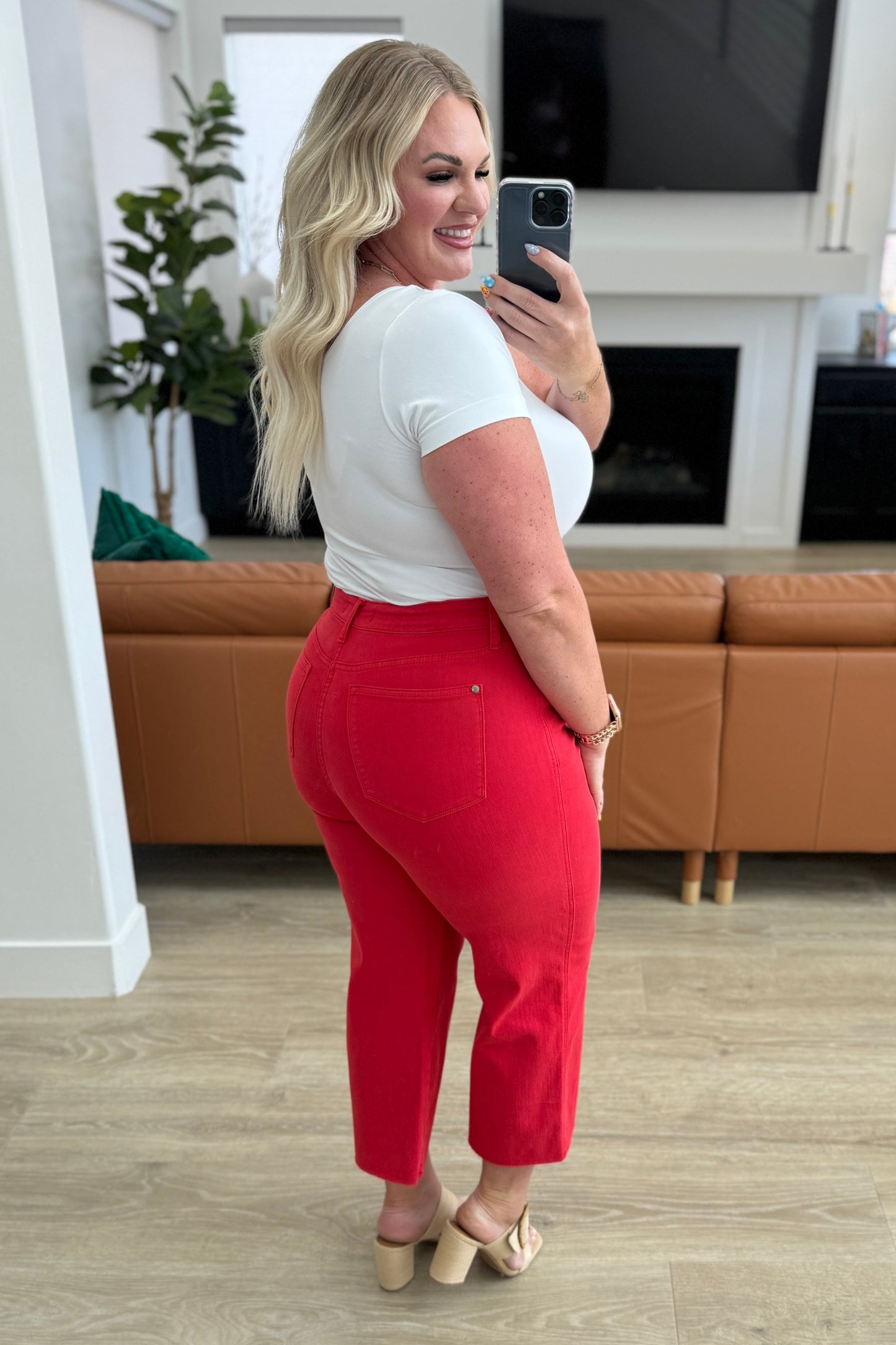 Lisa's High Rise Jeans - Red - Judy Blue - Exclusively Online