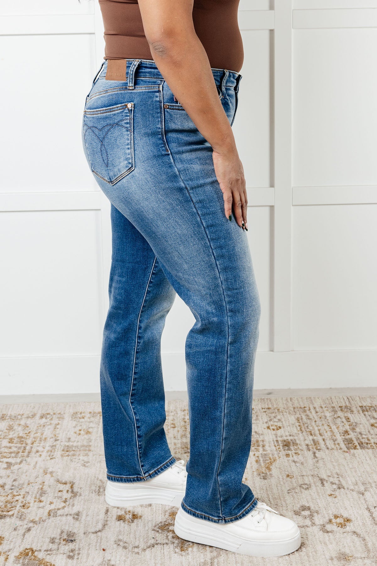 The brushed fibers in the denim trap warm air for insulation and helps keep you warm during the colder seasons!
Judy Blue
High Rise
Zip Fly
Thermal Lining
Medium Wash
4-Way Stretch
Non-Distressed
93.7% Cotton, 5% Polyester, 1.3% Spandex
True to Judy Blue Sizing