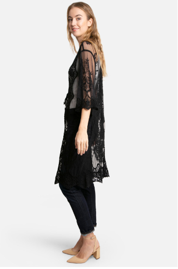 Make a statement in the "Denise Black Lace Kimono"! This beautiful piece features intricate lace with an eye-catching peacock design, flowy sleeves, and a tie front. Look fabulous while also feeling comfortable - perfect for any occasion! One sizes fits most.