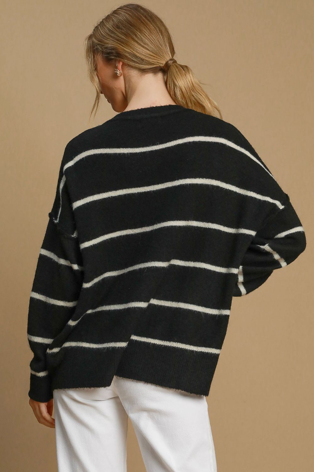 Features: Basic style, Ribbed
Stretch: Slightly stretchy
Material composition: 44% polyester, 30% acrylic, 20% nylon, 6% wool
Care instructions: Machine wash cold. Tumble dry low.
Product measurements:
S:Bust 35-36 in, Waist 27-28 in
M:Bust 37-38 in, Waist 29-30 in
L:Bust 39-40 in, Waist 31-32 in