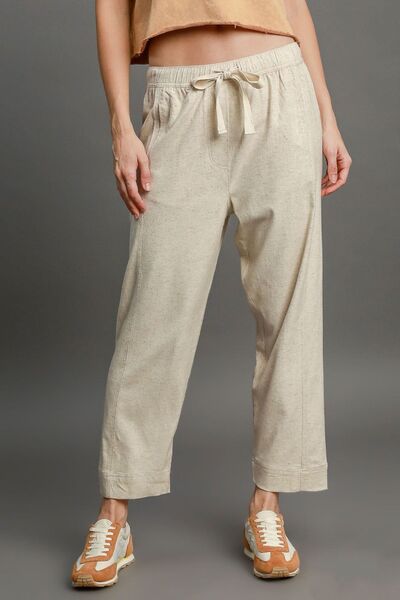 Features: Basic style, Pocketed, Drawstring
Sheer: Opaque
Material composition: 60% linen, 37% viscose, 3% spandex
Care instructions: Machine wash cold. Tumble dry low.
Product measurements:
S:Waist 27-28 in, HIP 35-37 in
M:Waist 29-30 in, HIP 38-39 in
L:Waist 31-32 in, HIP 40-41 in
XL:Waist 36-37 in, HIP 44-45 in
1XL:Waist 38-39 in, HIP 46-47 in
2XL:Waist 40-41 in, HIP 48-49 in