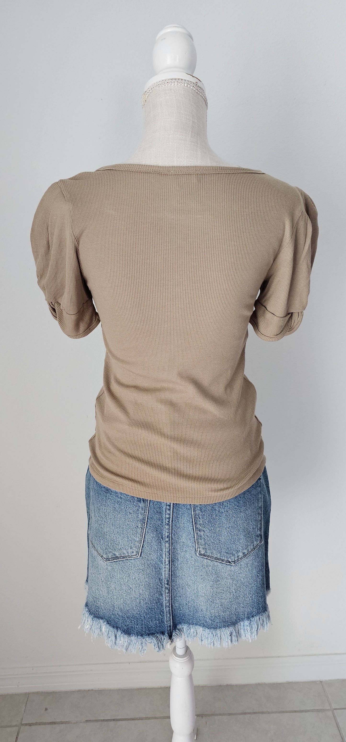 Oakley Bubble Sleeve Top - Light Dusty Olive