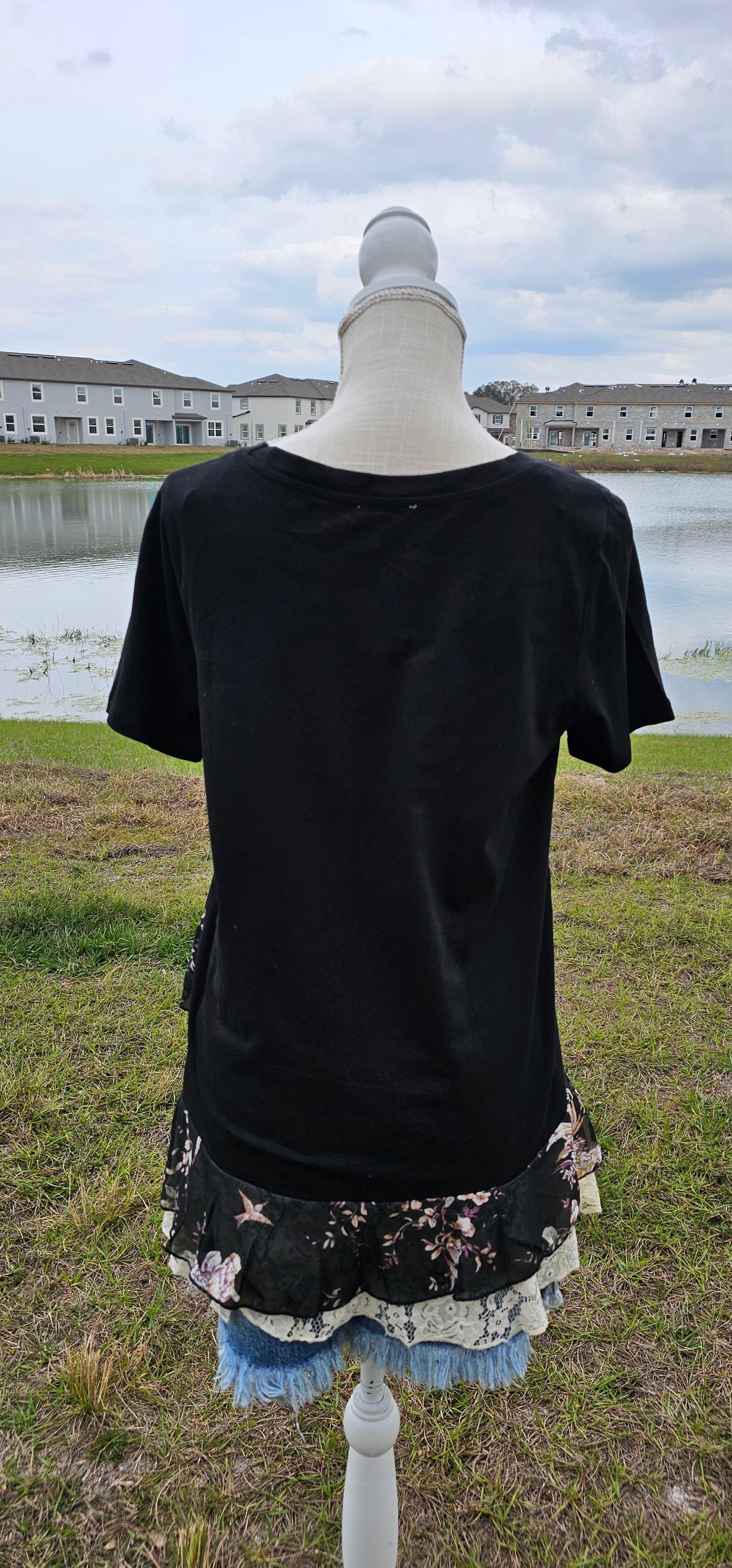 Sizes small through large.