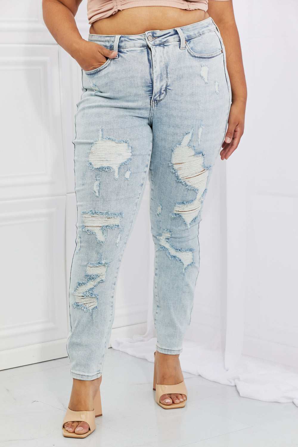 *Exclusively Online* Judy Blue Tiana High Waisted Distressed Skinny Jeans