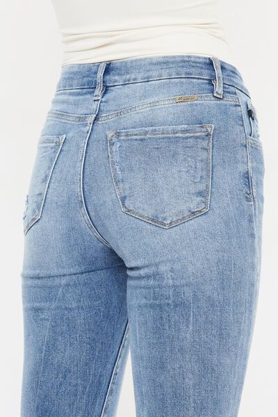 The High Waist Cat's Whiskers Skinny Jeans are a fashionable and figure-flattering choice for your wardrobe. These jeans feature a high waist design that accentuates your curves and elongates your silhouette. The "cat's whiskers" distressing adds a touch of edgy and vintage-inspired style to the skinny fit.