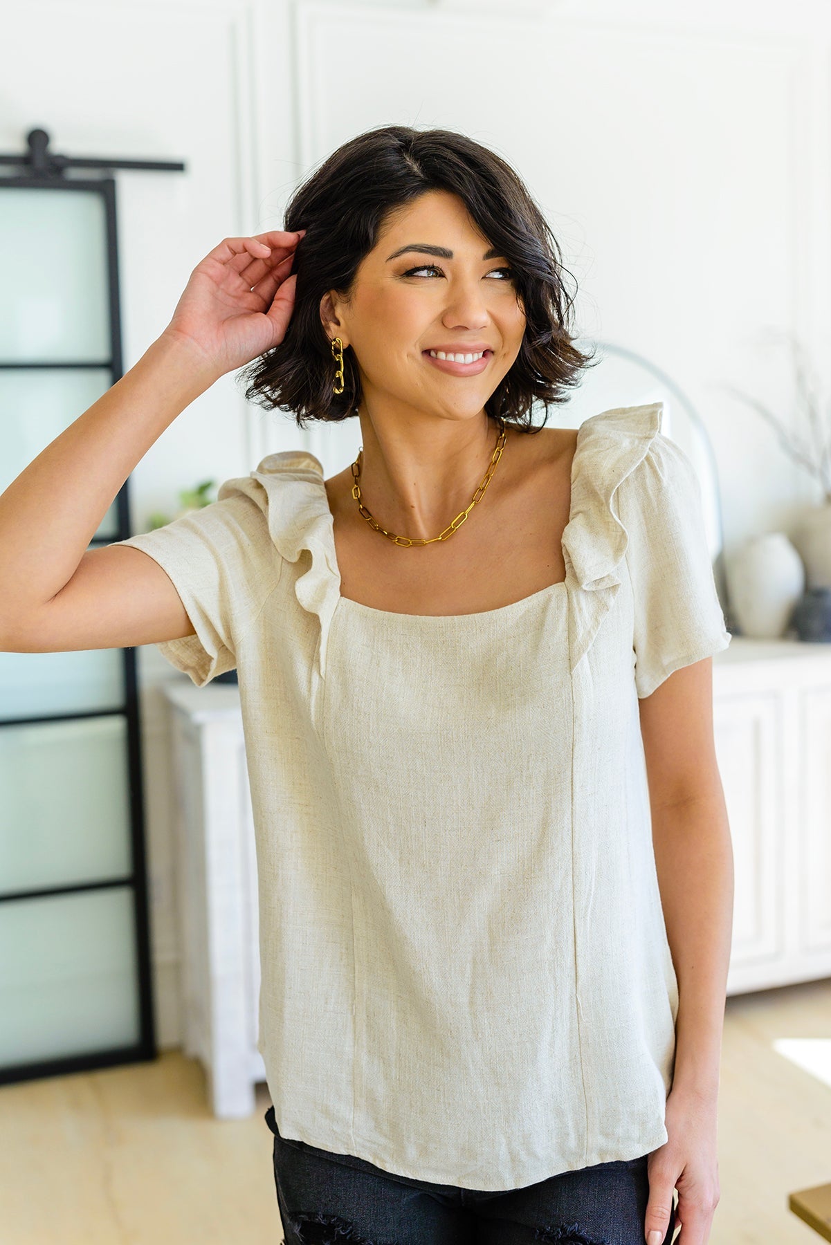The Old Town Moments Top is so simple yet cute and will pair well with any bottoms! The square neckline and ruffle detail at the shoulders gives this top a feminine yet classy element. We promise you're going to love it! S - 3X