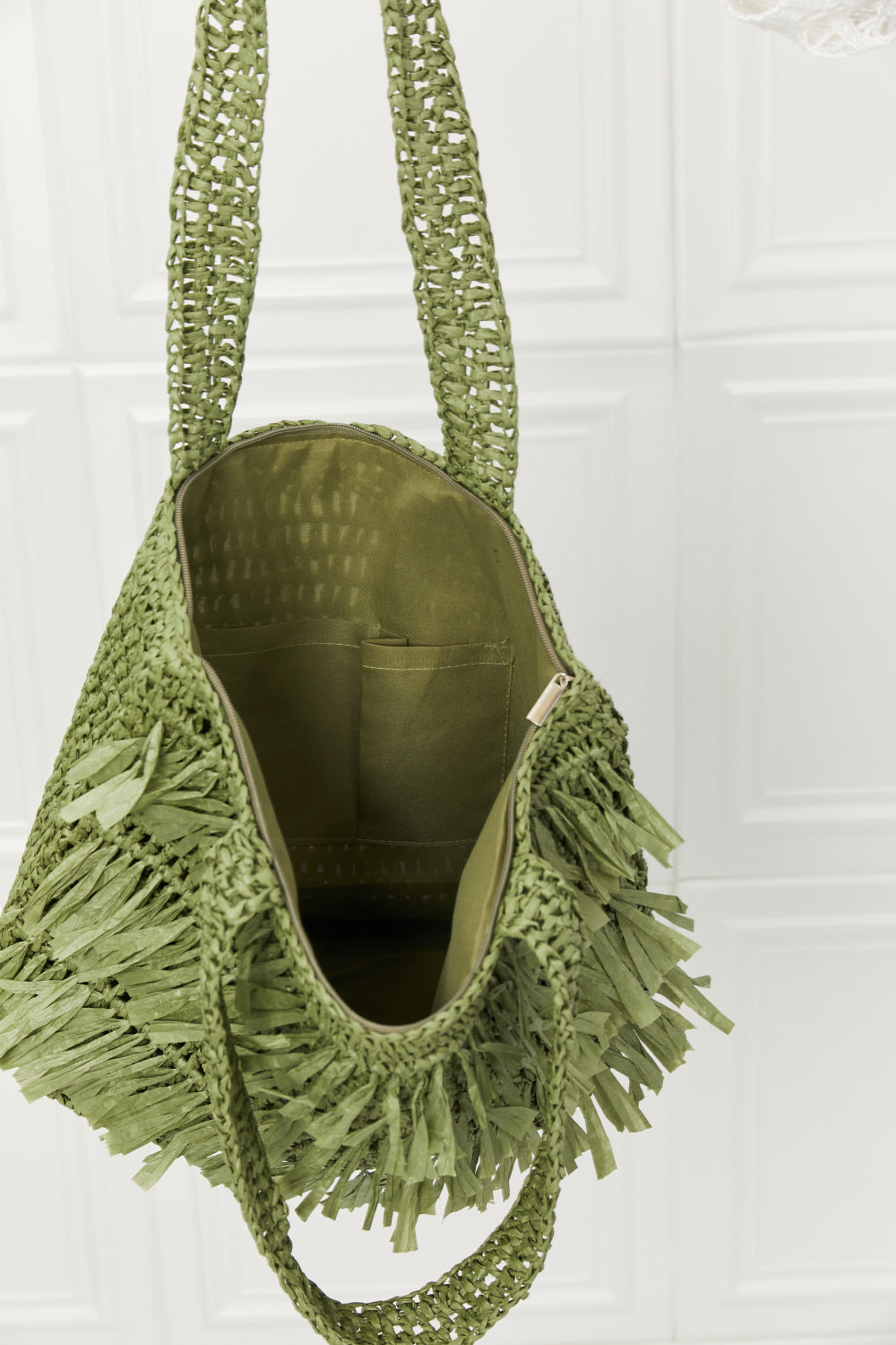 *Exclusively Online* Straw Fringe Straw Tote Bag