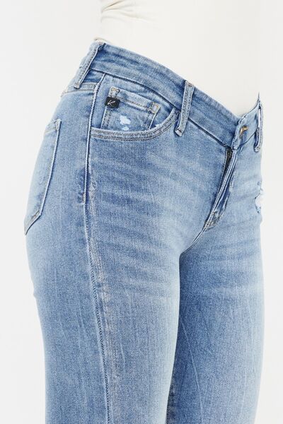 The High Waist Cat's Whiskers Skinny Jeans are a fashionable and figure-flattering choice for your wardrobe. These jeans feature a high waist design that accentuates your curves and elongates your silhouette. The "cat's whiskers" distressing adds a touch of edgy and vintage-inspired style to the skinny fit.