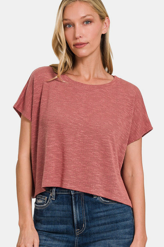 The Round Neck Short Sleeve T-Shirt is a classic, minimalist design with a comfortable round neck and short sleeves for everyday wear. Whether you're wearing it with jeans, a short skirt or sweatpants, it's a casual and comfortable style. This T-shirt can be worn for a variety of occasions, keeping you simple and stylish at all times. S-XL