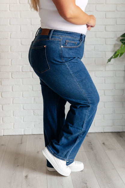 The Hazel High Rise Vintage Wide Leg Jeans are the perfect addition to your denim collection! Featuring a flattering high rise fit and a vintage wide leg cut, these non-distressed jeans are in a classic medium wash that will never go out of style. Get the perfect fit with these timeless jeans.