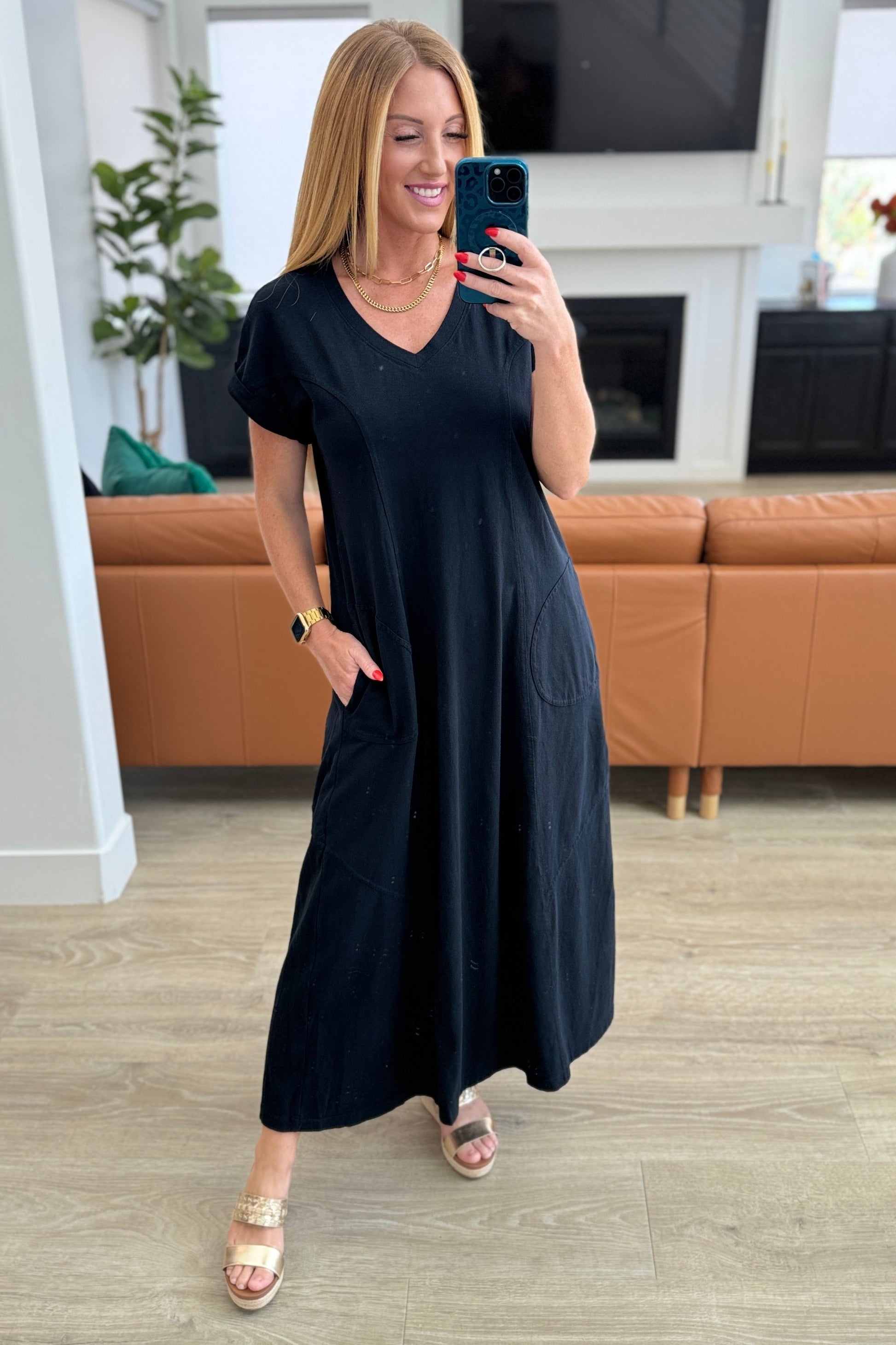 Look stunningly sophisticated in this Modern Maritime Shift Maxi Dress! Crafted from soft jersey knit, this dress features elegant princess seaming, the best pockets, and a timeless shift silhouette for a comfortable fit. Make a lasting impression with enduring style! s-3x