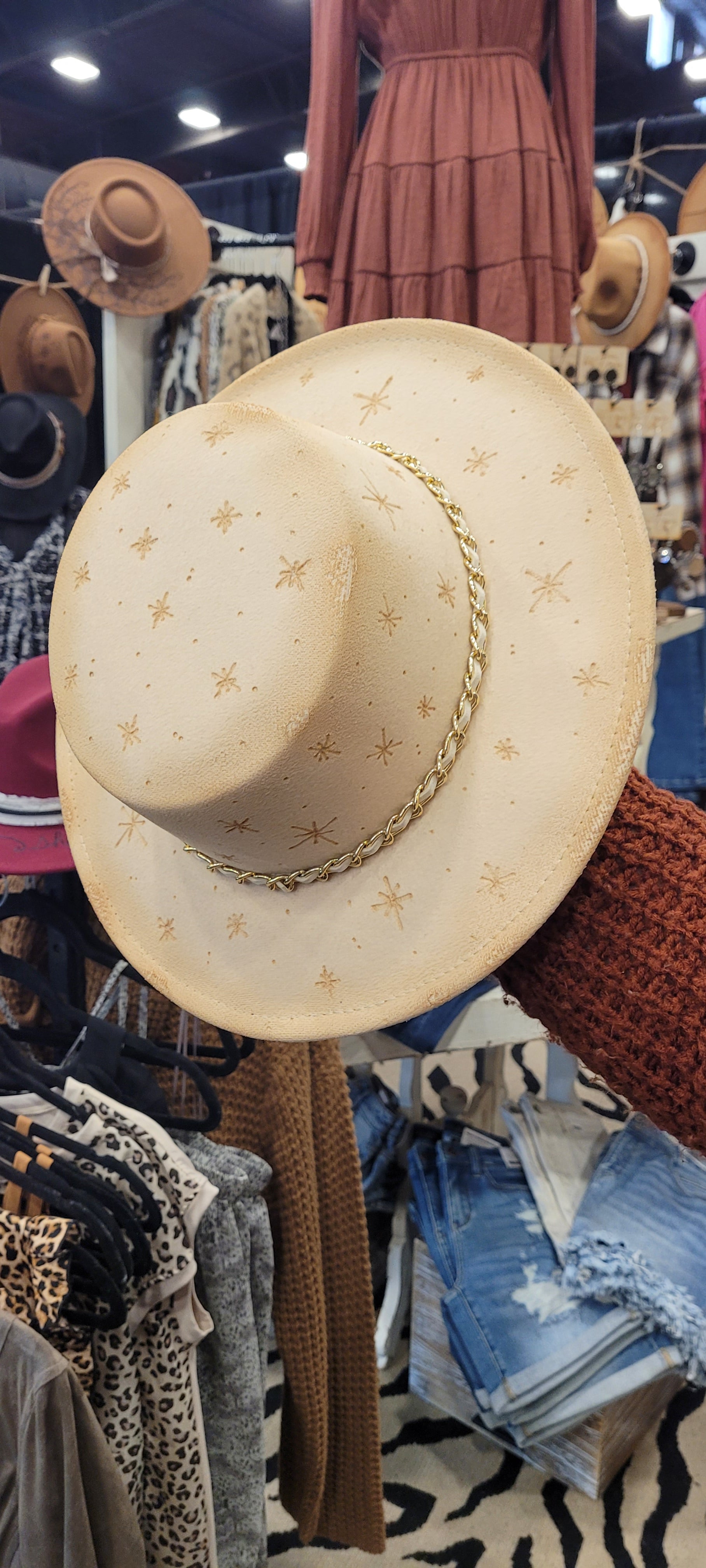 Features engraved stars Chain with a faux leather Felt hat Flat brim 100% polyester Ribbon drawstring for hat size adjustment Head Circumference: 24" Crown Height: 3.5" Brim Length: 13.5" Brim Width: 12.75" Branded & numbered inside crown Custom burned & engraved by Kayla