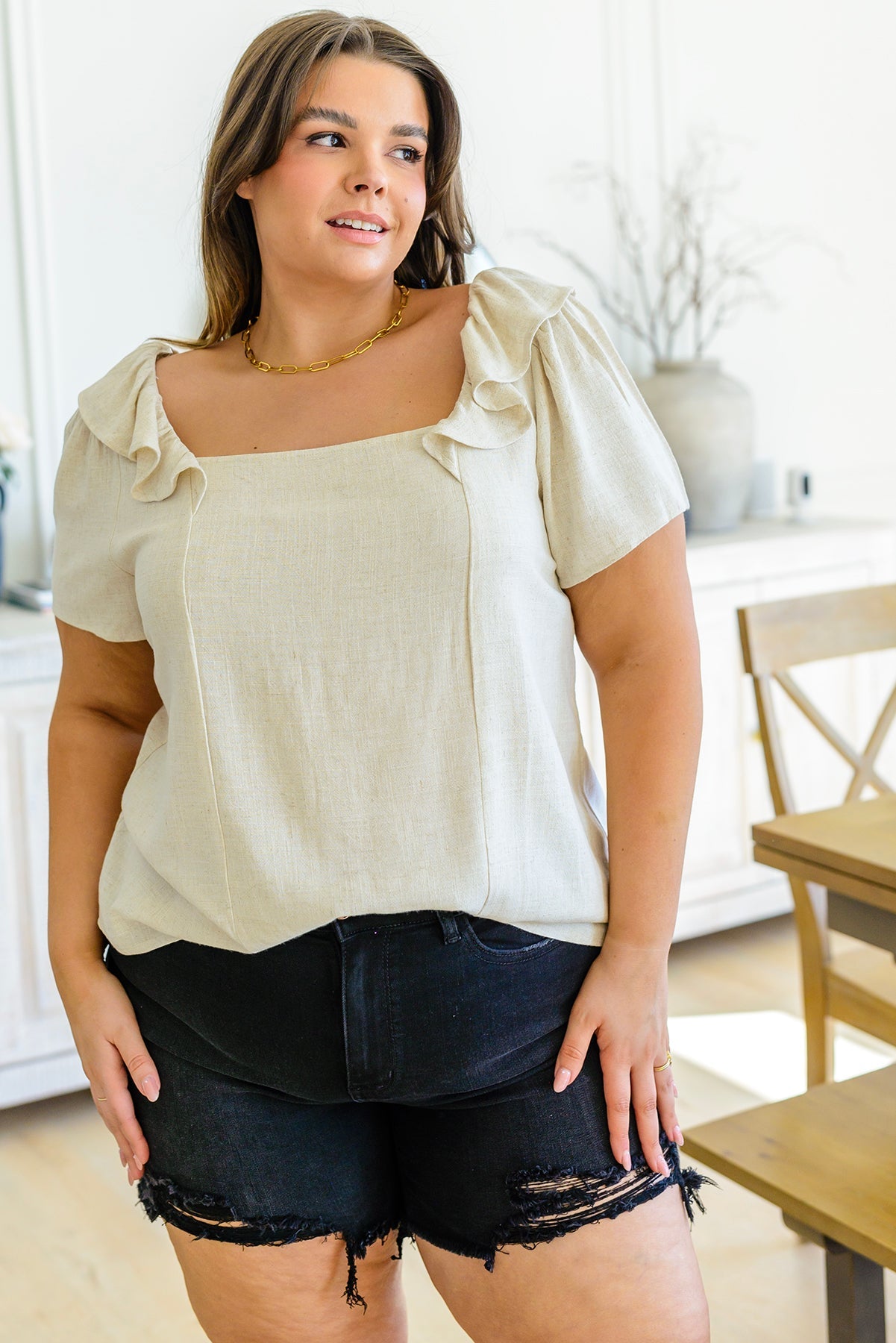 The Old Town Moments Top is so simple yet cute and will pair well with any bottoms! The square neckline and ruffle detail at the shoulders gives this top a feminine yet classy element. We promise you're going to love it! S - 3X