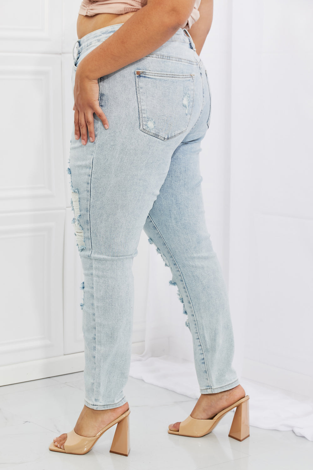 *Exclusively Online* Judy Blue Tiana High Waisted Distressed Skinny Jeans