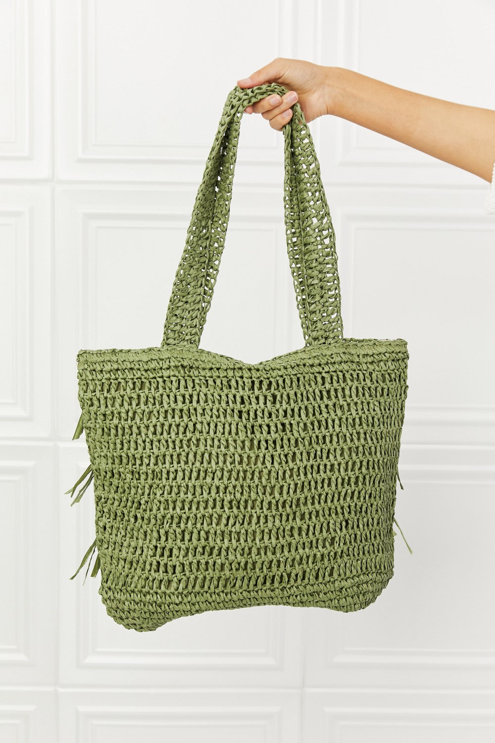 *Exclusively Online* Straw Fringe Straw Tote Bag